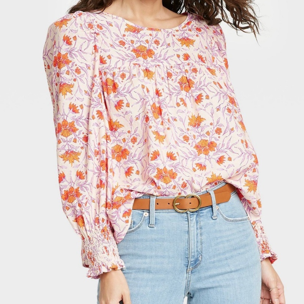 Universal Thread Women’s Small Floral Top 70s NWT Groovy Festival Hippie Love
